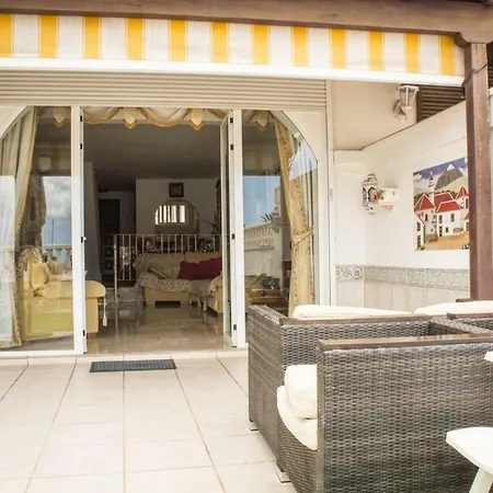 Paraiso Royale *